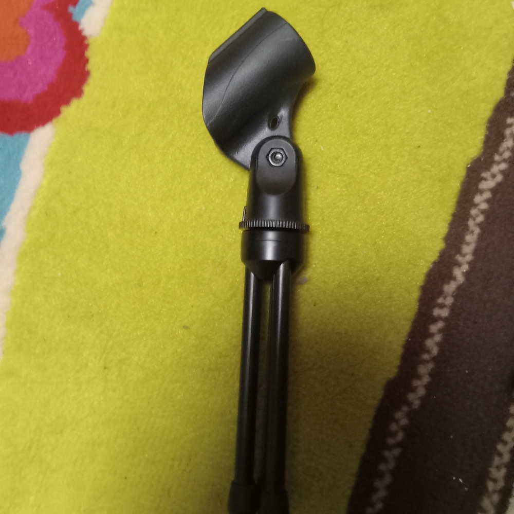 Microphone and Headphone Set - Picture 2 of 10